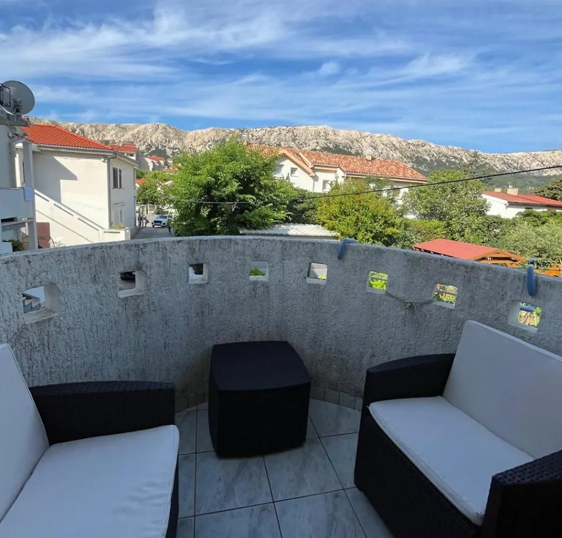 Ara-Olga Apartment Baska